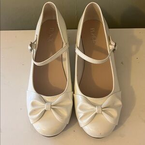 Elegant Cream Kids Mary Jane Shoes | Big Kids 5